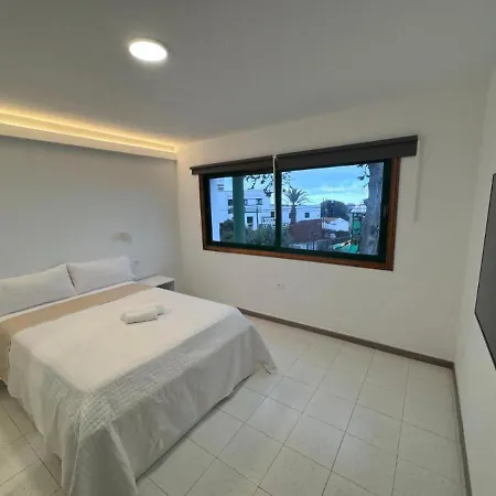 Apartment Vivienda En El Centro De La Isla 2hab Con Terraza
